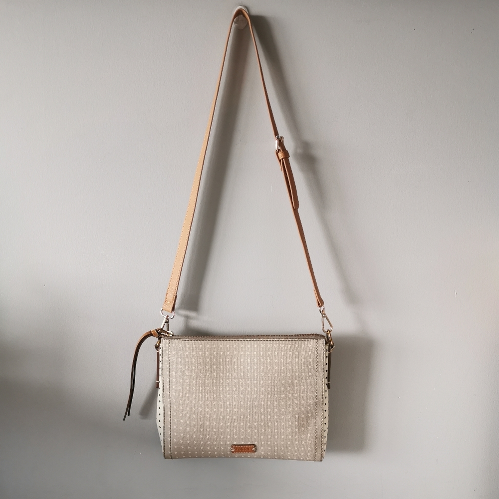 Fossil Crossbody Vegan Bag - Picture 2 of 14
